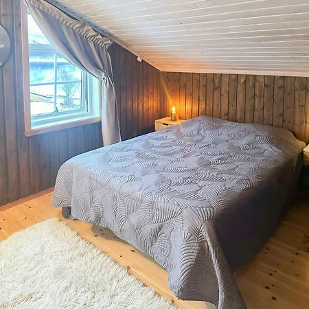 펜션 Seaside With Fjord Views In *