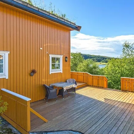 펜션 Seaside With Fjord Views In